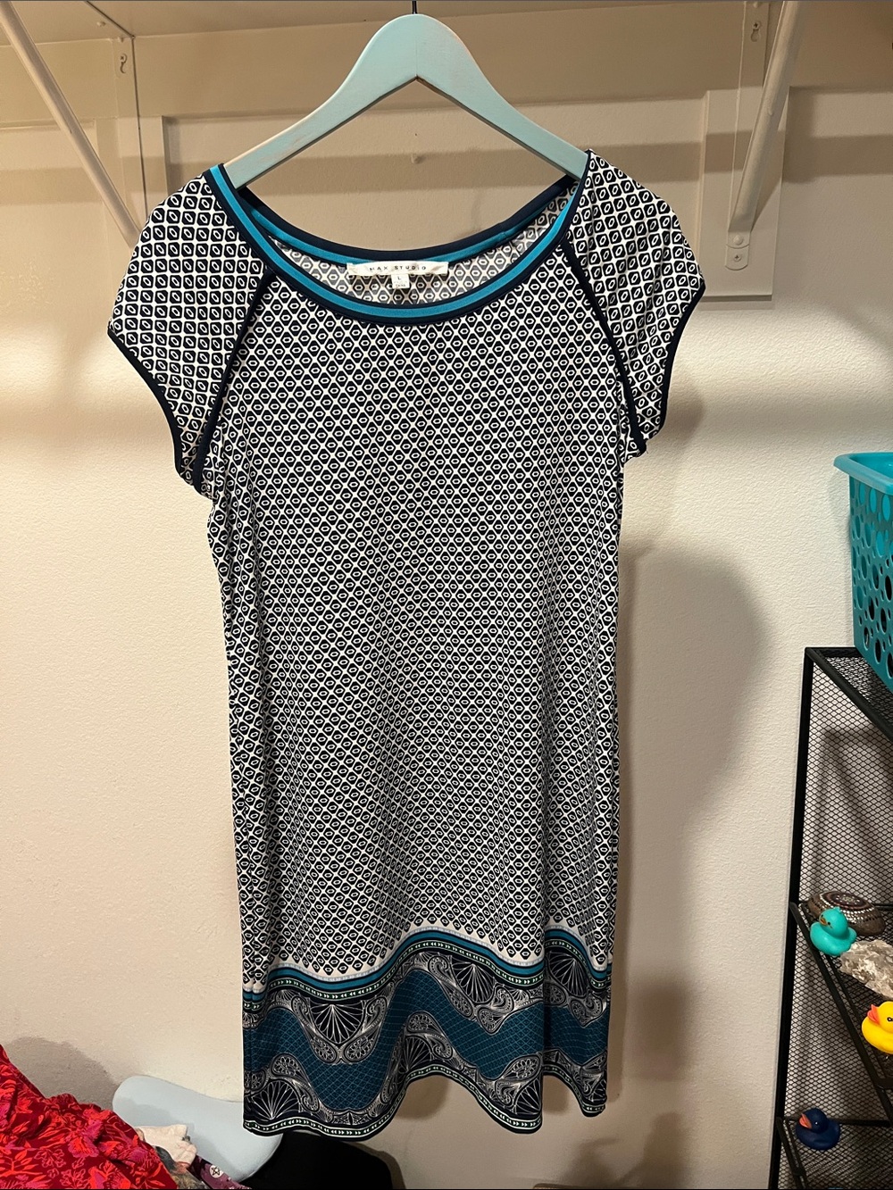 Max Studio Black & Teal Printed Short-Sleeve Midi Dress